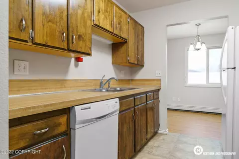 305 E 24th Ave, Anchorage, AK 99503 photo 19