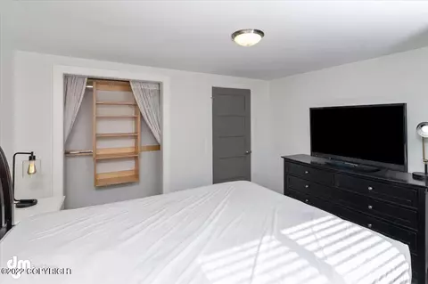 5219 E 24th Ave, Anchorage, AK 99508 photo 38