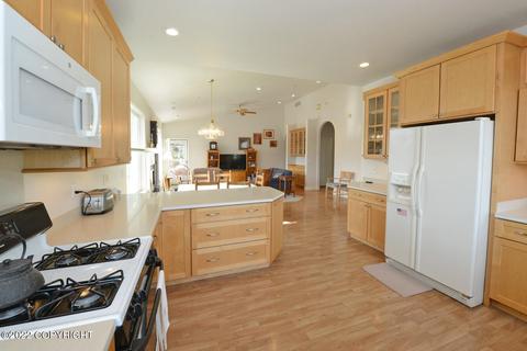 10052 Excursion Cir, Anchorage, AK 99515 photo 9