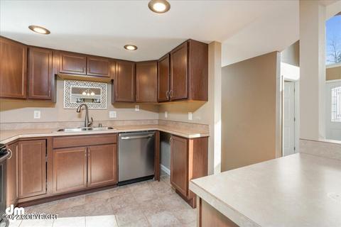18612 S Kanaga Loop, Eagle River, AK 99577 photo 10