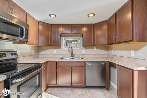 18612 S Kanaga Loop, Eagle River, AK 99577 photo 9