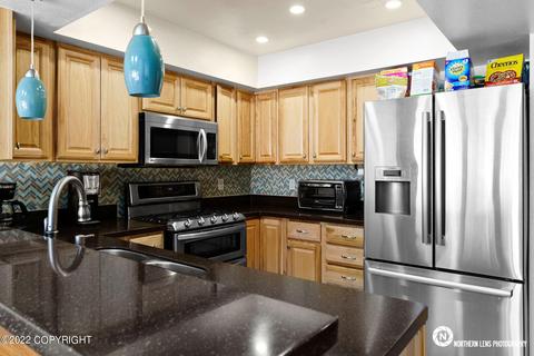 6646 Cimarron Cir, Anchorage, AK 99504 photo 1