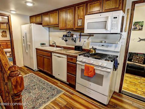 22548 W Willow Fishhook Rd, Willow, AK 99688 photo 3