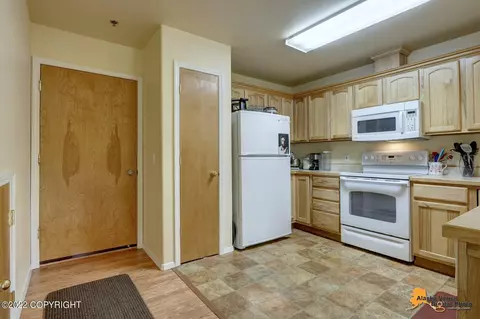 634 E 73rd Ave, Anchorage, AK 99518 photo 20