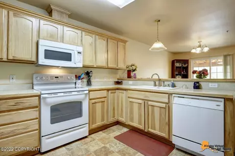 634 E 73rd Ave, Anchorage, AK 99518 photo 21