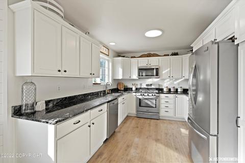 19340 Trail Bay Dr, Eagle River, AK 99577 photo 11