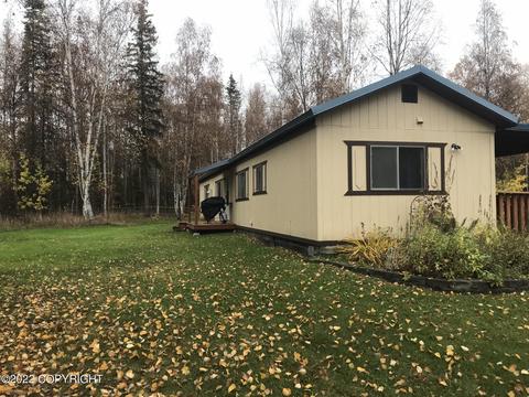 19921 Crabtree St, Chugiak, AK 99567 photo 3