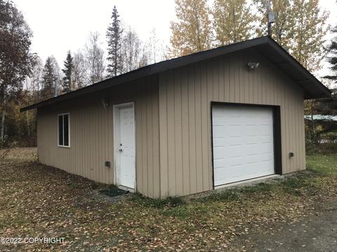 19921 Crabtree St, Chugiak, AK 99567 photo 4