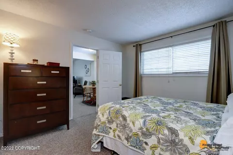 5306 E 24th Ave, Anchorage, AK 99508 photo 4