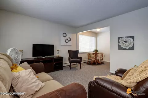 5306 E 24th Ave, Anchorage, AK 99508 photo 2