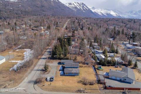 18412 Man-o-war Rd, Eagle River, AK 99577 photo 3