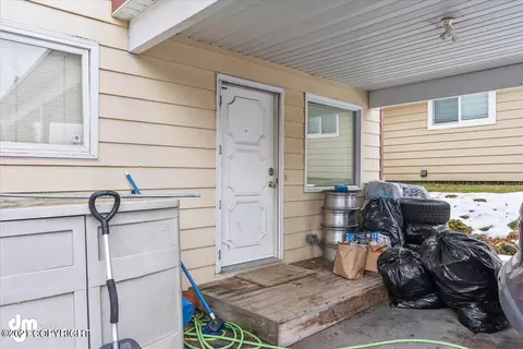 8630 E 10th Ave, Anchorage, AK 99504 photo 3