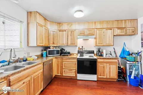 8630 E 10th Ave, Anchorage, AK 99504 photo 10