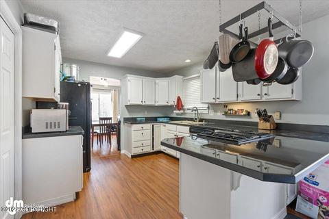17517 Kiloana Ct, Eagle River, AK 99577 photo 10