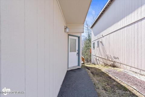20236 Glacier Park Cir, Eagle River, AK 99577 photo 4