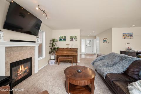 12934 Rosser Dr, Eagle River, AK 99577 photo 3