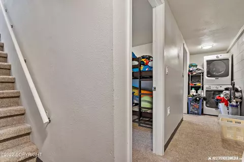 11142 Mausel St, Eagle River, AK 99577 photo 5