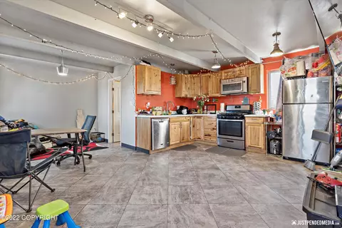 11142 Mausel St, Eagle River, AK 99577 photo 2