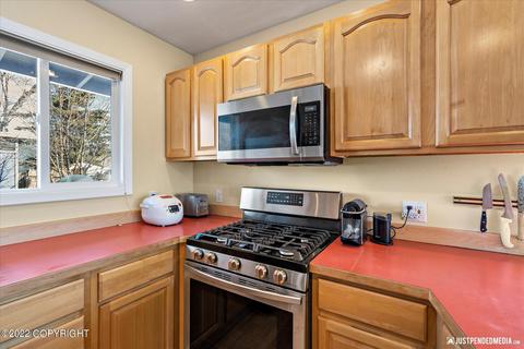 3433 E 19th Ave, Anchorage, AK 99508 photo 8