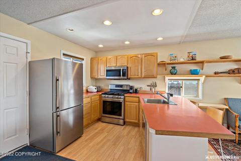 3433 E 19th Ave, Anchorage, AK 99508 photo 6
