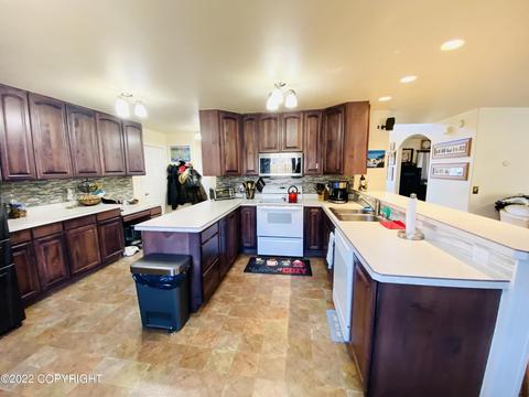 282 E Bayview Ave, Homer, AK 99603 photo 6