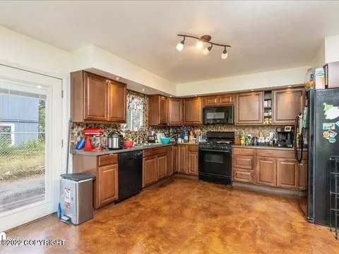 1600 E 40th Ct, Anchorage, AK 99508 photo 26