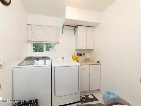 1600 E 40th Ct, Anchorage, AK 99508 photo 29