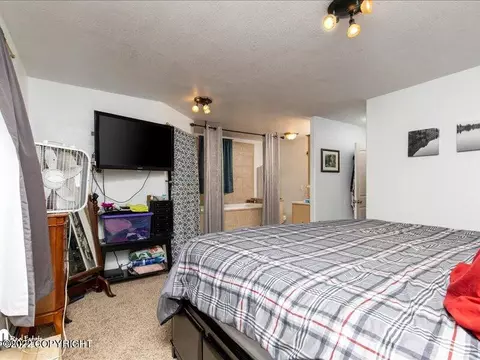 1600 E 40th Ct, Anchorage, AK 99508 photo 36