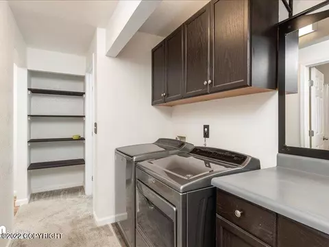 1600 E 40th Ct, Anchorage, AK 99508 photo 17