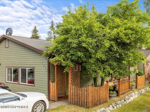 1600 E 40th Ct, Anchorage, AK 99508 photo 7