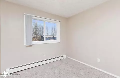 2410 E 66th Ave, Anchorage, AK 99507 photo 8