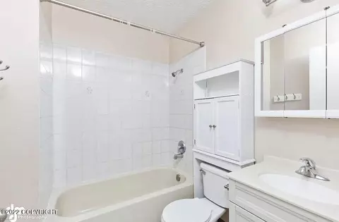 2410 E 66th Ave, Anchorage, AK 99507 photo 13