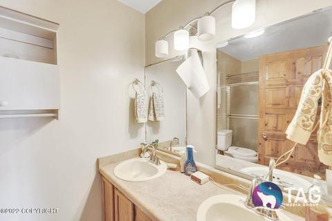7320 Clairborne Dr, Anchorage, AK 99502 photo 9