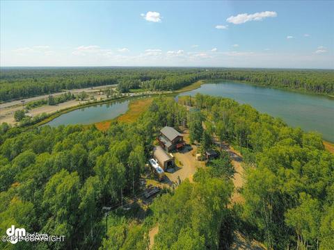 15980 E Nichols Dr, Talkeetna, AK 99676