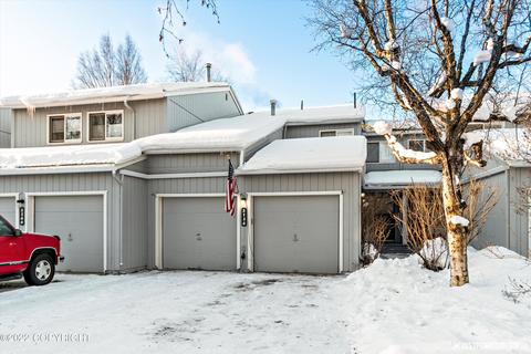 2134 Dawnlight Ct, Anchorage, AK 99501 photo 1