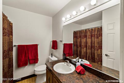 2134 Dawnlight Ct, Anchorage, AK 99501 photo 20