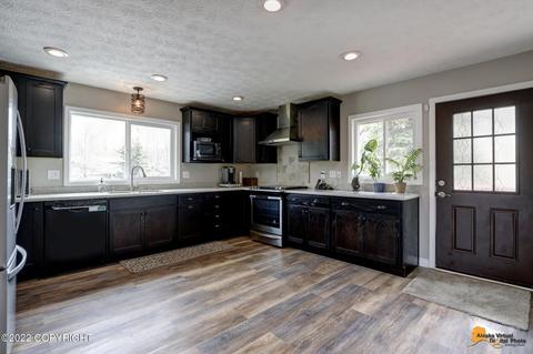 17222 Teklanika Dr, Eagle River, AK 99577 photo 5