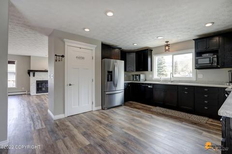 17222 Teklanika Dr, Eagle River, AK 99577 photo 8