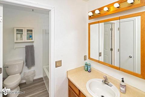 9823 Dinaaka Dr, Eagle River, AK 99577 photo 17