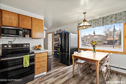 3217 Peterkin Ave, Anchorage, AK 99508 photo 9