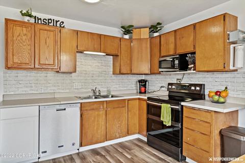 3217 Peterkin Ave, Anchorage, AK 99508 photo 11