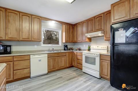 3375 Checkmate Dr, Anchorage, AK 99508 photo 8