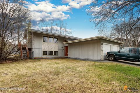 3375 Checkmate Dr, Anchorage, AK 99508 photo 2