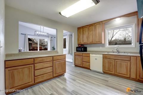 3375 Checkmate Dr, Anchorage, AK 99508 photo 10