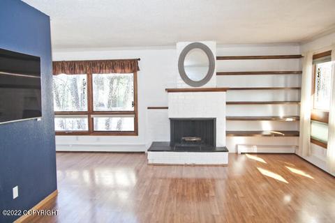 7349 E 17th Ave, Anchorage, AK 99504 photo 4
