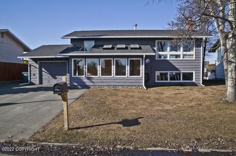 7349 E 17th Ave, Anchorage, AK 99504 photo 1