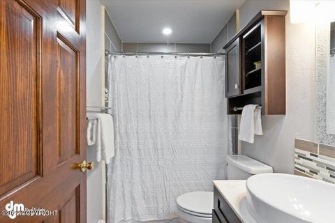 20933 River Park Dr, Eagle River, AK 99577 photo 13