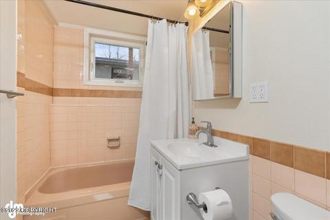 1308 E 27th Ave, Anchorage, AK 99508 photo 24