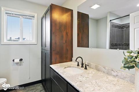 1000 E 28th Ave, Anchorage, AK 99508 photo 42
