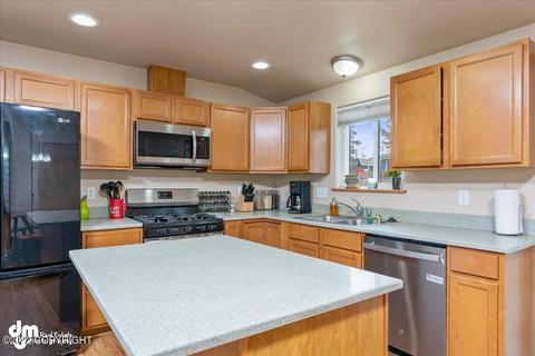 3434 E 17th Ave, Anchorage, AK 99508 photo 9